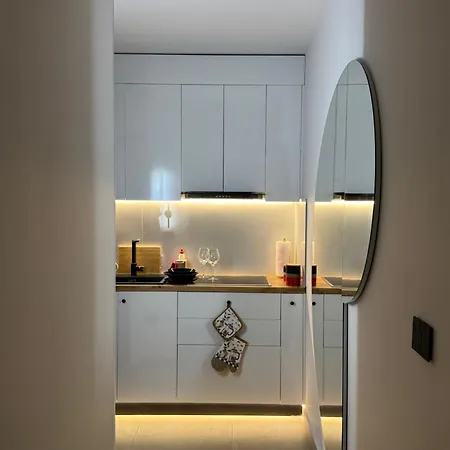 U N I Q U E By Sea View Suites Vlore Exterior photo